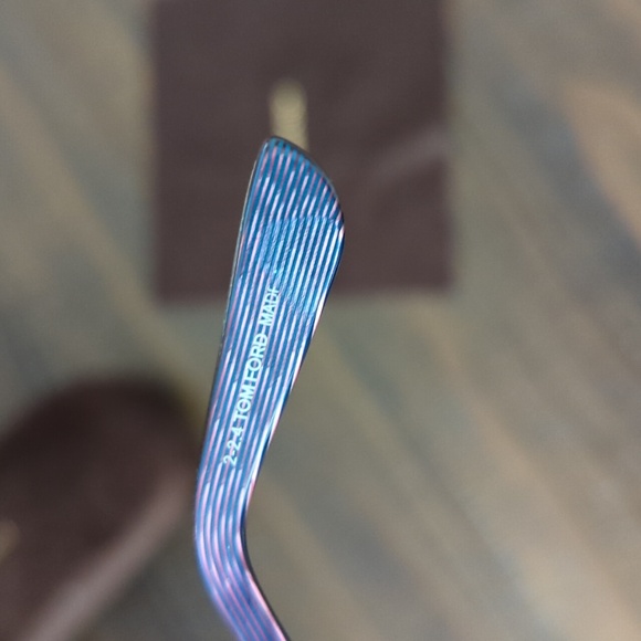 Tom Ford Sunglass - Photos taken of serial number - please review Cat Ey… - Picture 8 of 11